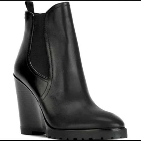 michael kors thea chelsea bootie pull on ankle|Michael Kors Thea Chelsea Boots Pull On bootie, size 8.5.